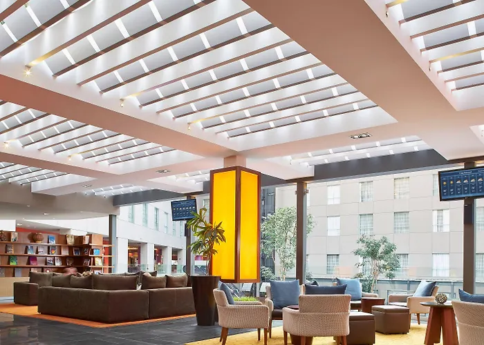 Courtyard By Marriott Airport Hotel 4*