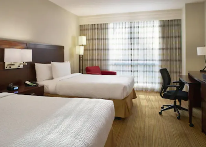 Courtyard By Marriott Airport 4*