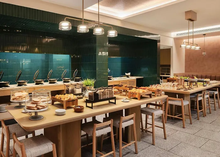 Courtyard By Marriott Airport 4*